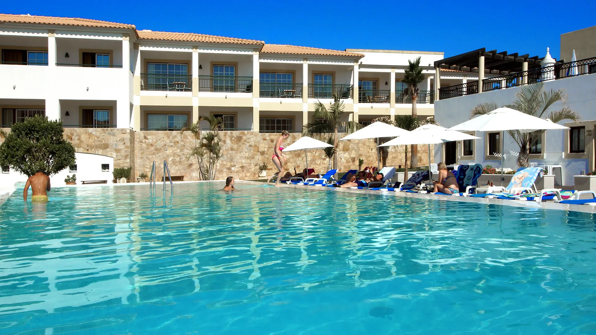 Apartamentos Turisticos Novochoro Albufeira 3*,