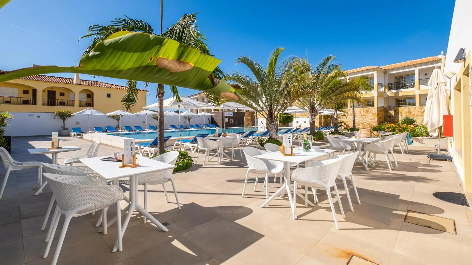 アパートホテル Apartamentos Turisticos Novochoro アルブフェイラ